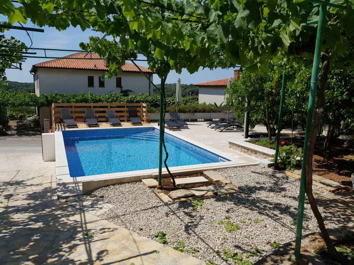 Apartment Franjo Pula Luaran gambar